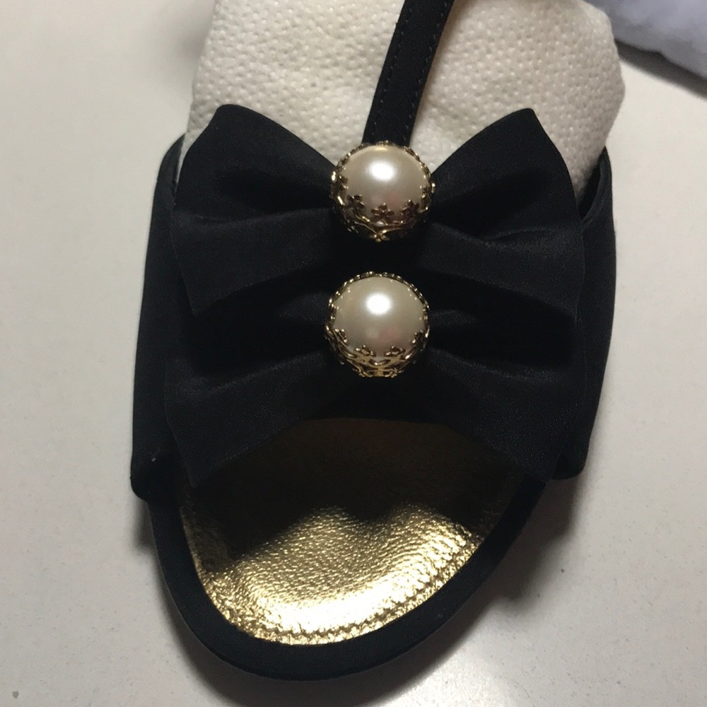 Shoes - Picture 4 of 6